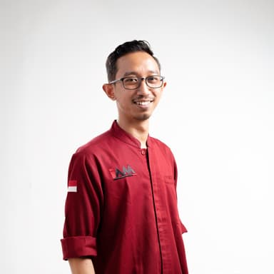 Profile photo of Kent Reysah, Asisten Manajer Operasional